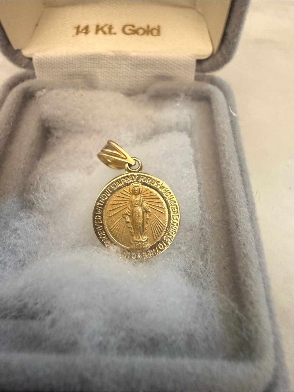 14K Gold Religious Medal Pendant - Gold